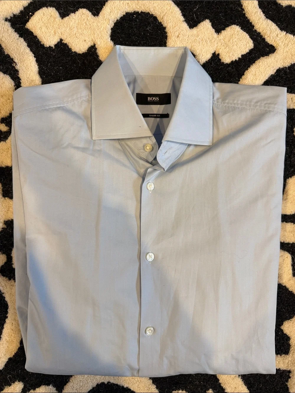 Hugo Boss Men's Light Blue Button-Up Dress Shirt. 16 1/2 neck. Sleeves 34/35 - Picture 6 of 7
